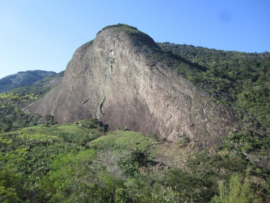Residencia Pedra Do Elefante Hotel Guarapari Ngoại thất bức ảnh